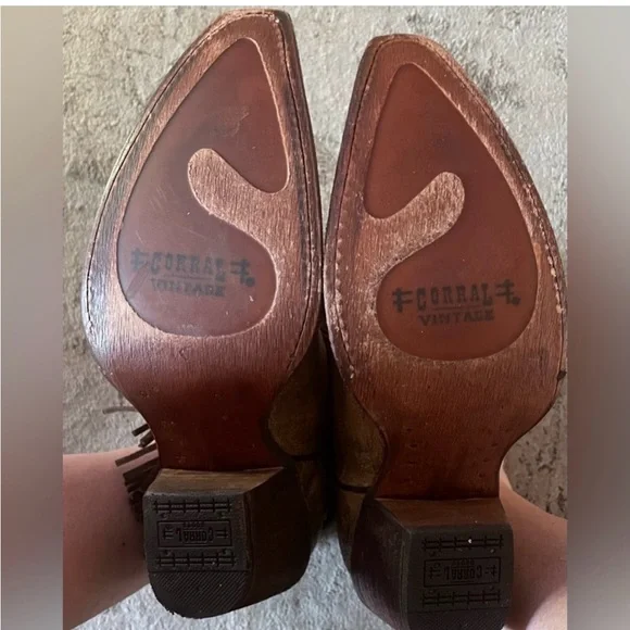Womens Short Vintage Corral Western Boots - Picture 6 of 8
